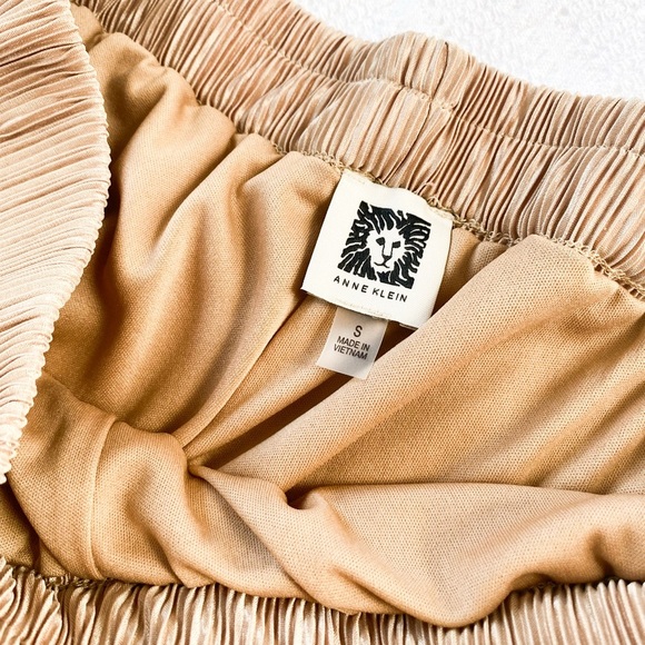 Anne Klein Gold Pleated Wide Leg Pants with Elastic Waist, Size Small - Picture 7 of 9
